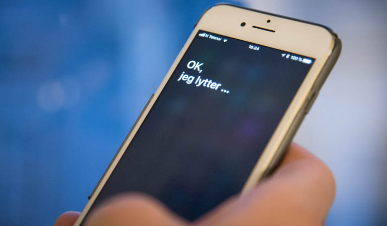 iPhone med Siri aktivert